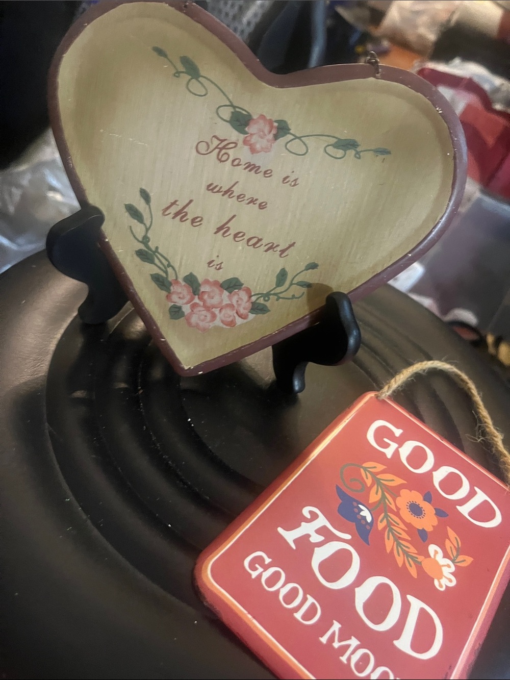 Vintage Heart-Shaped Floral Metal Sign Good Food Good Mood Metal 401 2pc